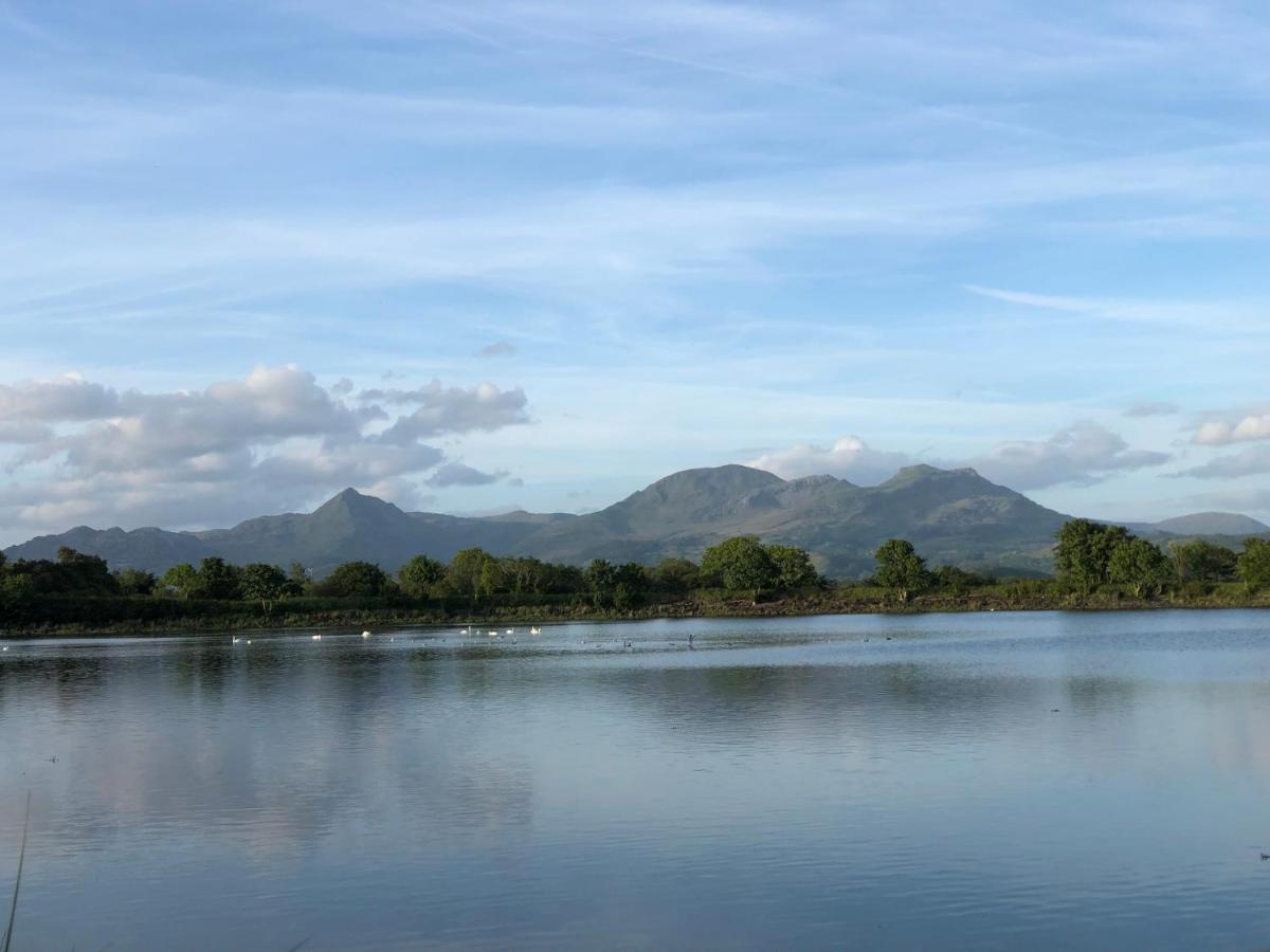 Snowdon House, 8 Bedrooms, Sleep 16, Close To Blackrock Sand Porthmadog Extérieur photo