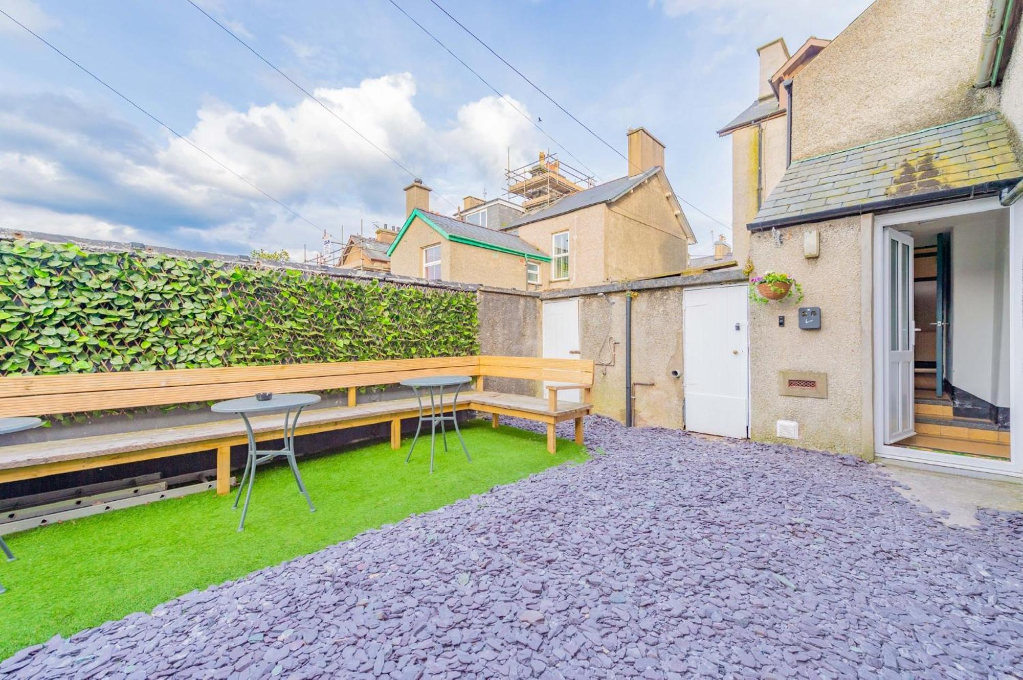 Snowdon House, 8 Bedrooms, Sleep 16, Close To Blackrock Sand Porthmadog Extérieur photo
