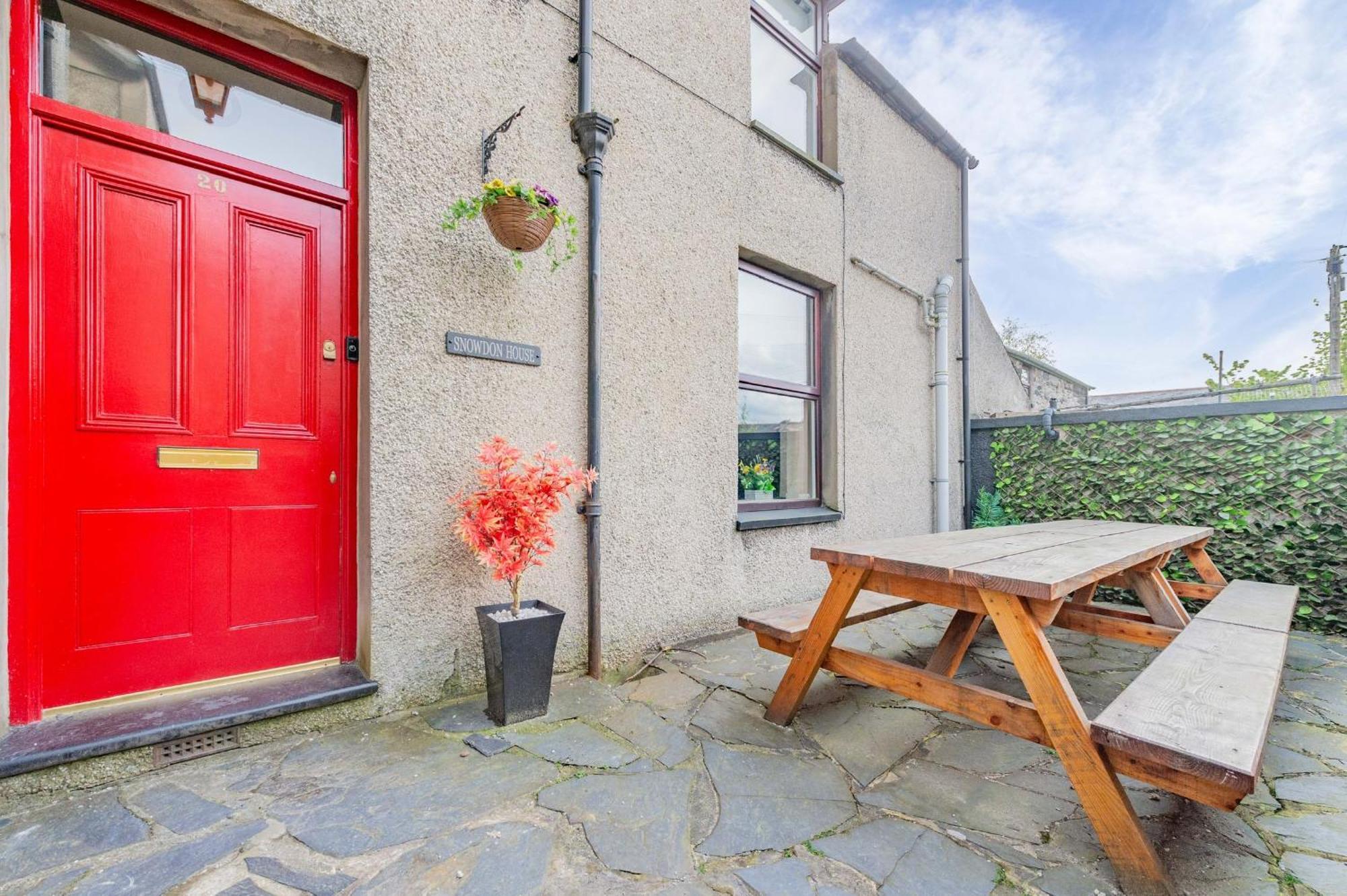 Snowdon House, 8 Bedrooms, Sleep 16, Close To Blackrock Sand Porthmadog Extérieur photo