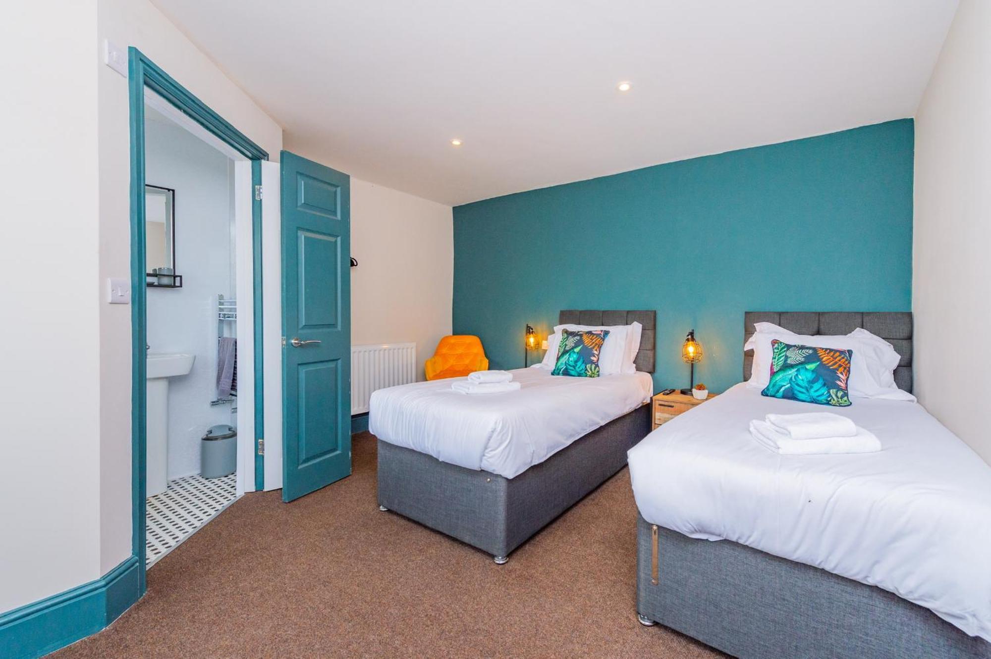 Snowdon House, 8 Bedrooms, Sleep 16, Close To Blackrock Sand Porthmadog Extérieur photo